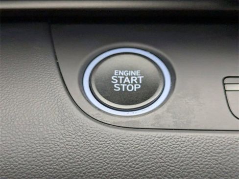 Used 2025 Hyundai Elantra N image 34