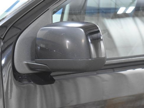 Used 2022 Chevrolet Colorado Z71 AWD/4WD image 33