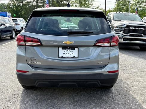 Used 2023 Chevrolet Equinox LS AWD/4WD image 4