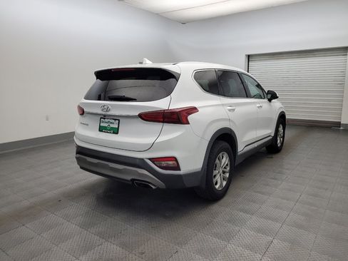 Used 2020 Hyundai Santa Fe SEL FWD image 9