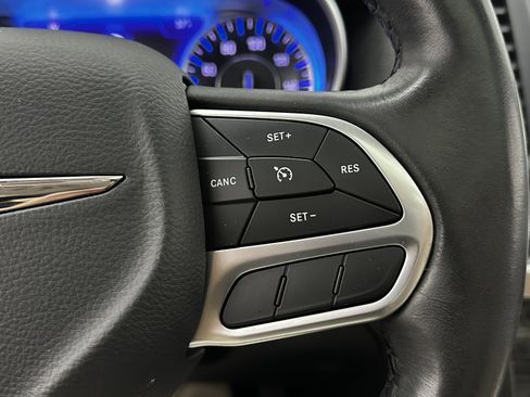 Used 2021 Chrysler 300 Touring L w/ Popular Equipment Group image 23