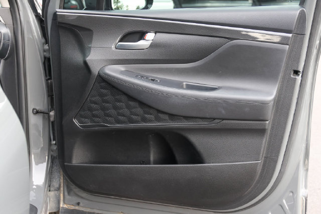 Used 2022 Hyundai Santa Fe SEL w/ Convenience Package FWD image 14