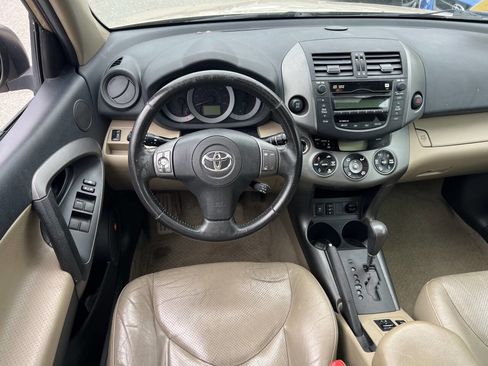 Used 2011 Toyota RAV4 Limited w/ Limited Extra Value Pkg AWD/4WD image 20