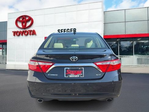 Used 2017 Toyota Camry XLE w/ Advanced Technology Package FWD image 5