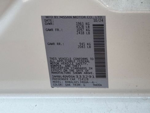 Used 2025 Nissan Altima 2.5 SV FWD image 10
