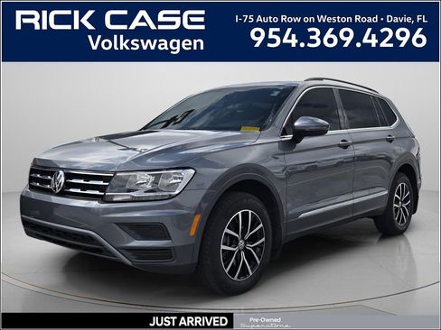 Used 2021 Volkswagen Tiguan SE w/ Panoramic Sunroof Package image 1