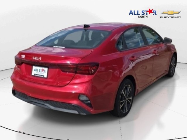 Used 2024 Kia Forte LXS FWD image 3