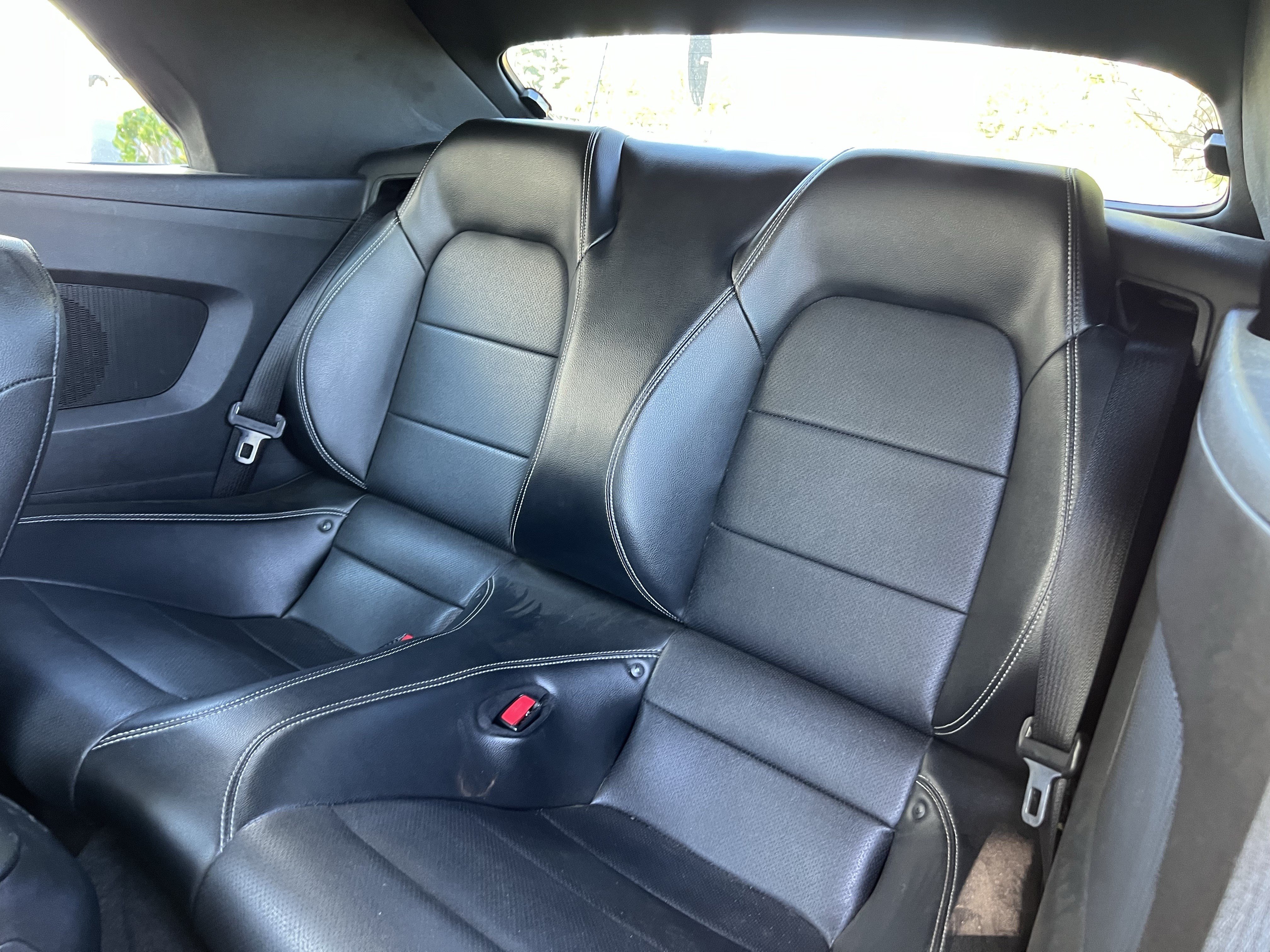 Used 2017 Ford Mustang Premium RWD image 33