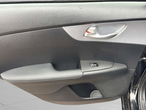 Used 2024 Kia Forte LXS image 17