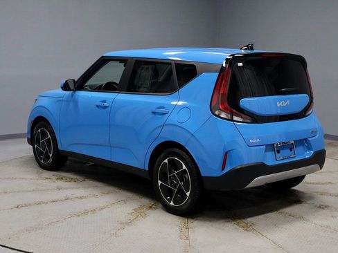Used 2025 Kia Soul EX image 10