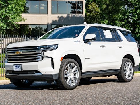 Used 2021 Chevrolet Tahoe High Country w/ Premium Package AWD/4WD image 1