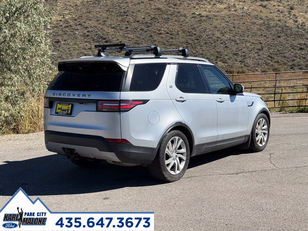 Used 2017 Land Rover Discovery HSE AWD/4WD image 5