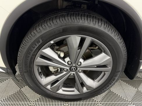 Used 2024 Nissan Murano Platinum w/ Cargo Package image 9