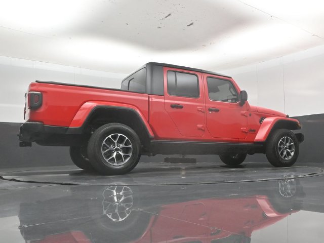Used 2024 Jeep Gladiator Sport AWD/4WD image 45
