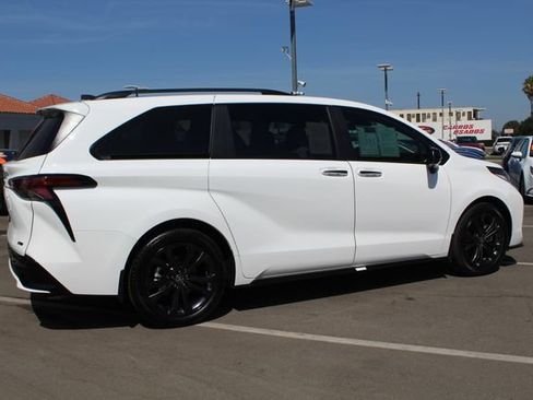 Certified 2026 Toyota Sienna XSE FWD image 16