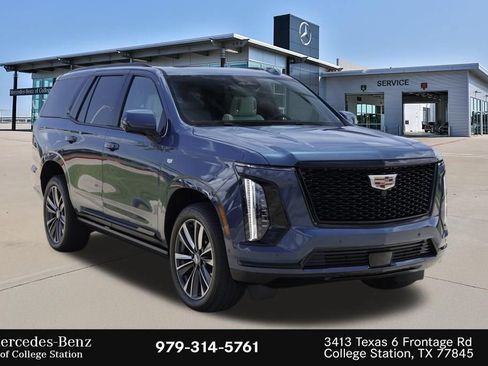 Used 2026 Cadillac Escalade Sport RWD image 3