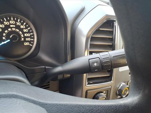 Used 2018 Ford F150 XLT w/ XTR Package image 22