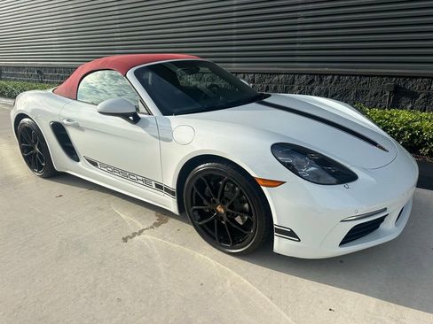 Used 2025 Porsche 718 Boxster image 12