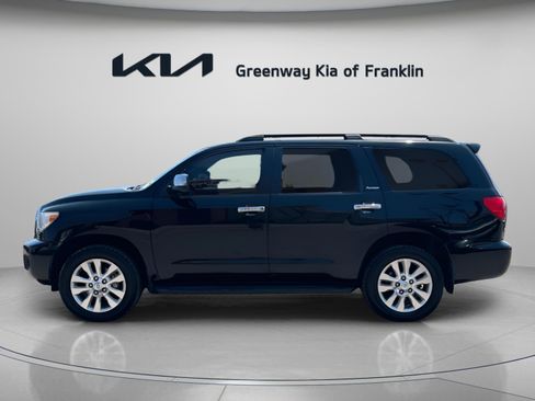 Used 2011 Toyota Sequoia Platinum AWD/4WD image 4