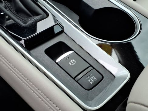 Used 2024 Nissan Altima 2.5 SL FWD image 23