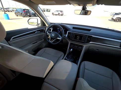 Used 2022 Volkswagen Atlas SE image 13