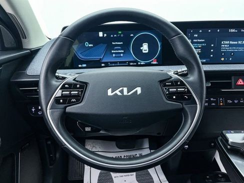 Used 2022 Kia EV6 Wind image 30