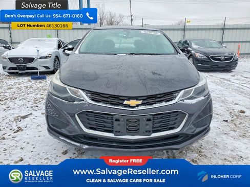 Used 2017 Chevrolet Cruze LT image 4