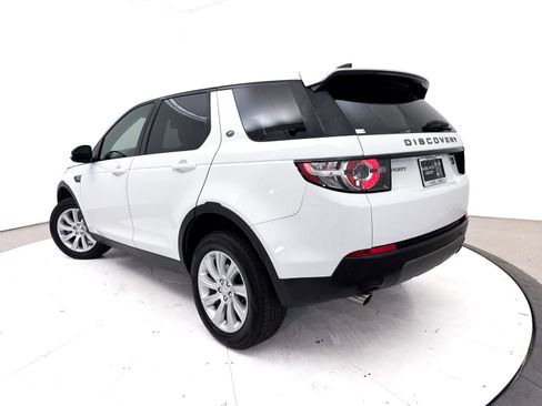 Used 2019 Land Rover Discovery Sport SE AWD/4WD image 2