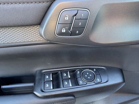 Used 2025 Ford Ranger Raptor image 17