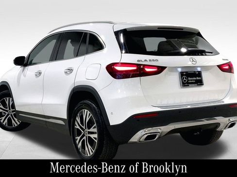 Certified 2026 Mercedes-Benz GLA 250 4MATIC image 13