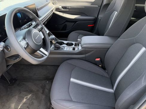 Certified 2025 Hyundai Sonata SE FWD image 18
