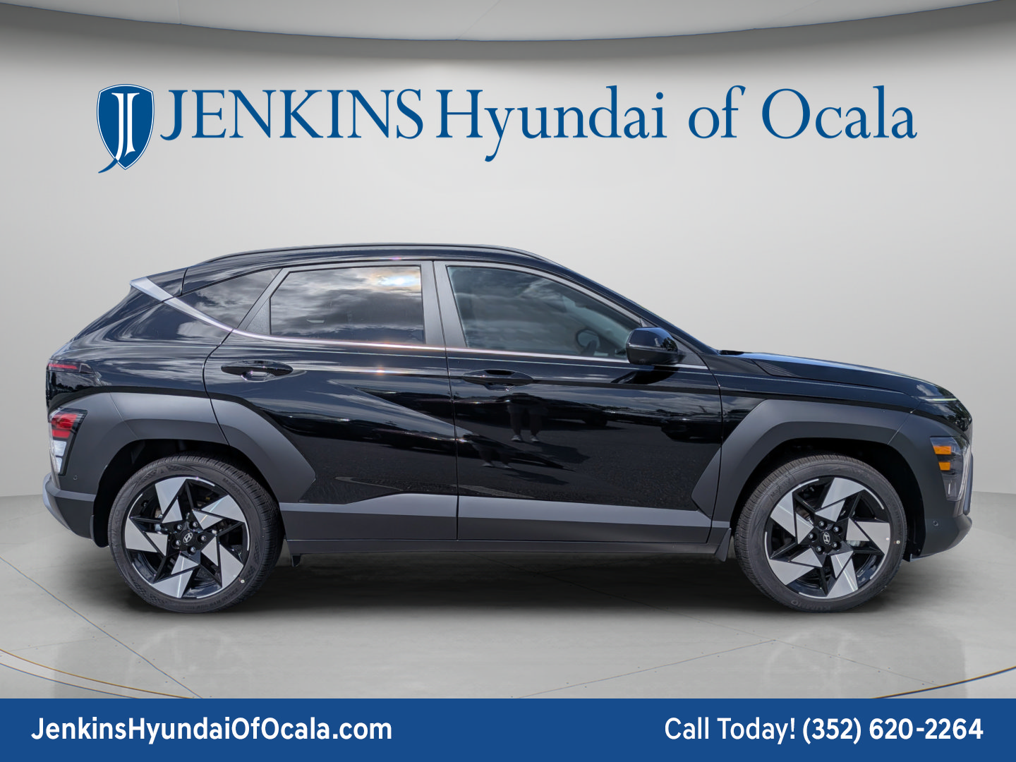 New 2026 Hyundai Kona Limited FWD image 2