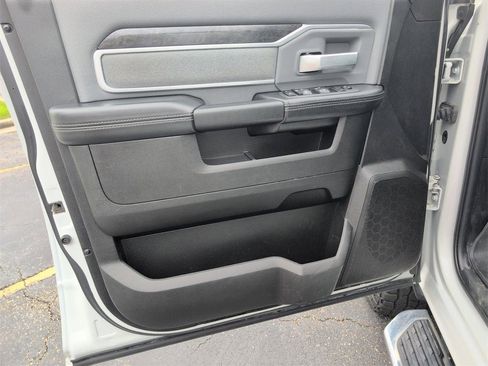 Used 2022 RAM 2500 Big Horn image 16