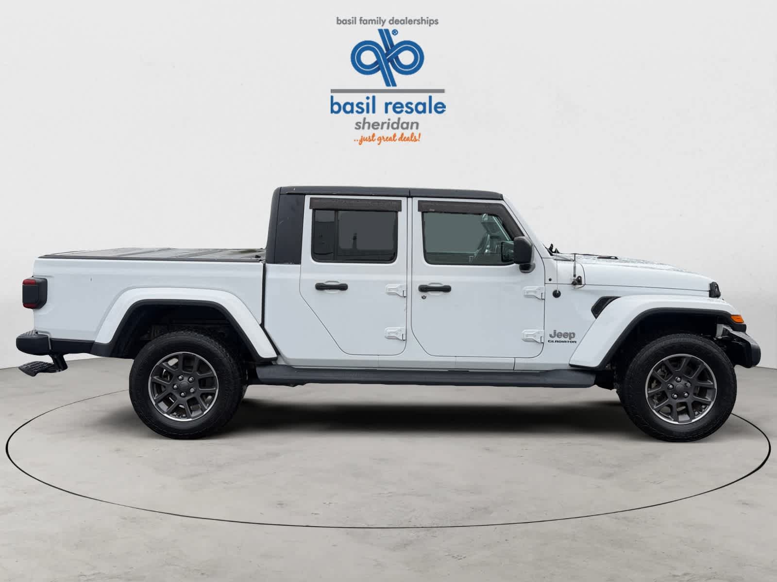 Used 2020 Jeep Gladiator Overland AWD/4WD image 8
