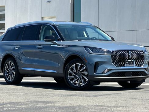 New 2026 Lincoln Aviator AWD image 1