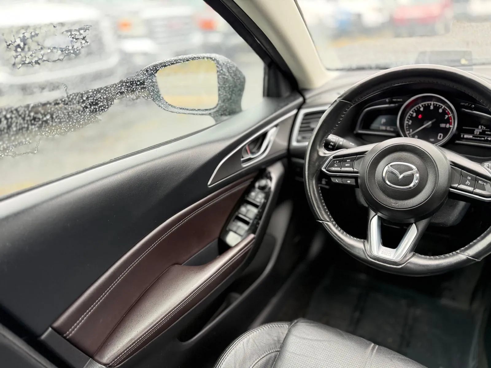 Used 2018 MAZDA MAZDA3 Grand Touring FWD image 22