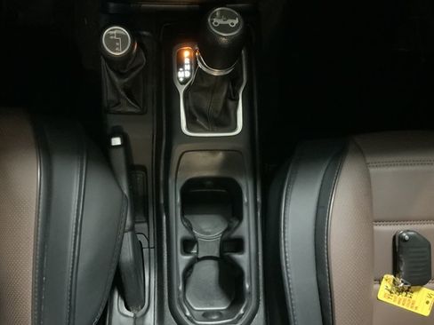 Used 2018 Jeep Wrangler Unlimited Sport AWD/4WD image 30