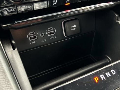 Used 2023 Jeep Grand Cherokee L Limited AWD/4WD image 49