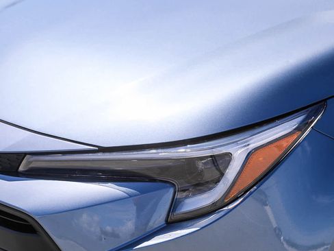 Used 2023 Toyota Corolla LE FWD image 8