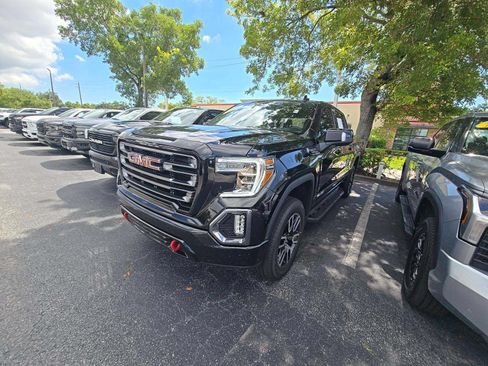Used 2021 GMC Sierra 1500 AT4 AWD/4WD image 1