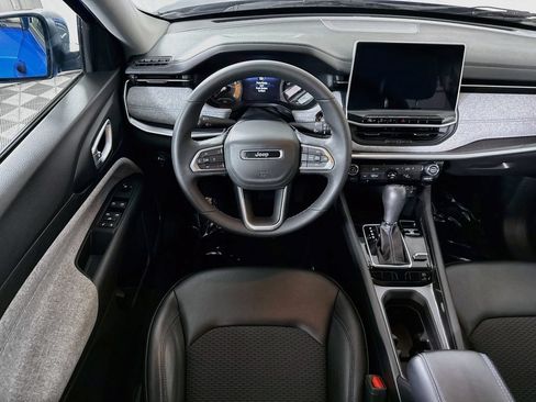 Used 2022 Jeep Compass Latitude AWD/4WD image 4