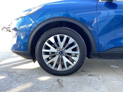 Used 2022 Ford Escape Titanium image 15