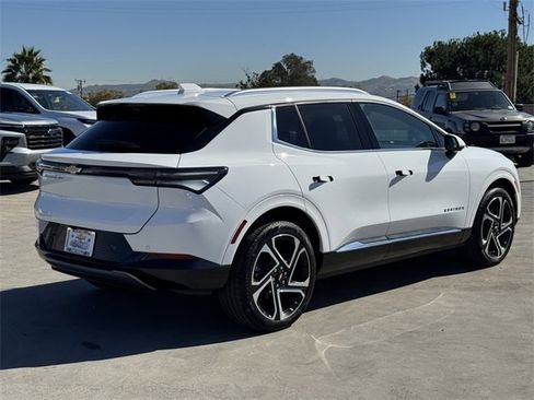 New 2026 Chevrolet Equinox EV LT image 5