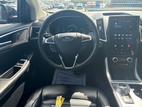 Used 2024 Ford Edge SEL image 16