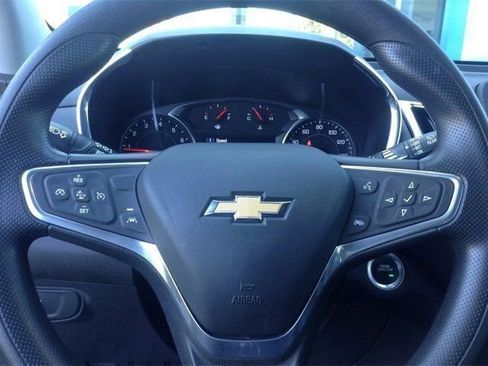 Used 2023 Chevrolet Equinox LT w/ LPO, Floor Liner Package image 11