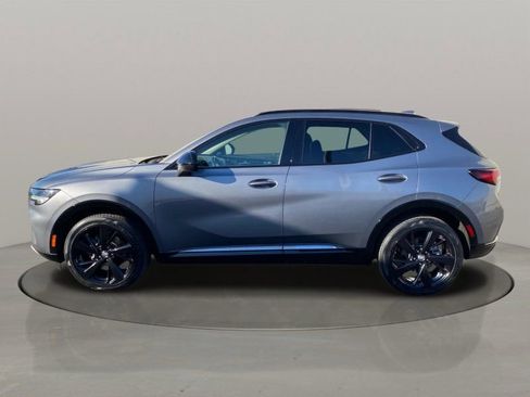 Used 2022 Buick Envision Essence w/ Sport Touring Package image 3