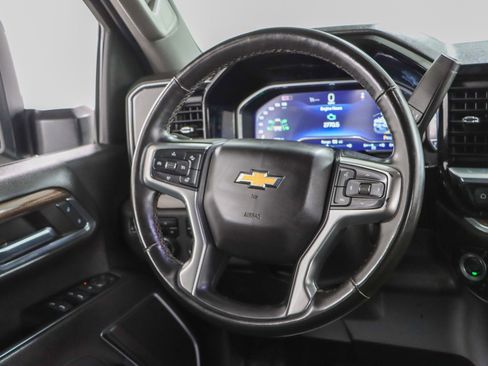 Used 2024 Chevrolet Silverado 2500 LT w/ Convenience Package AWD/4WD image 12
