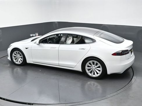Used 2019 Tesla Model S Long Range image 45