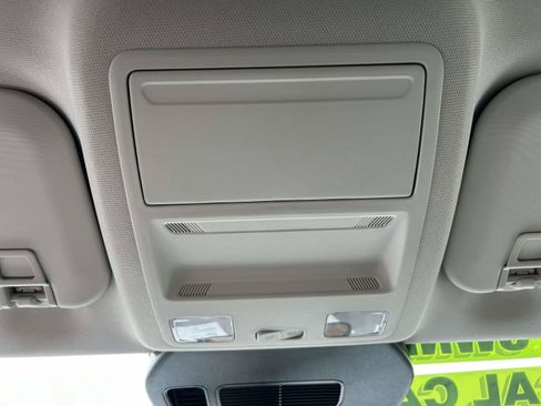 Used 2022 Ford Escape SE w/ Convenience Package FWD image 28