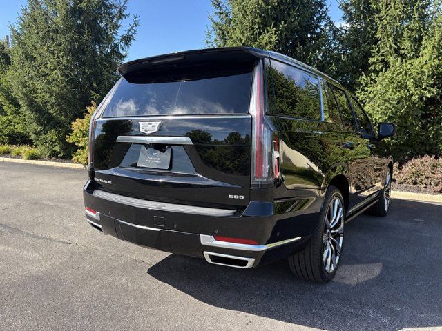 Certified 2026 Cadillac Escalade Luxury w/ Touring Package AWD/4WD image 9